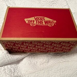 Vans WMNS 9.5 Era Stackform floral green platform sneakers.